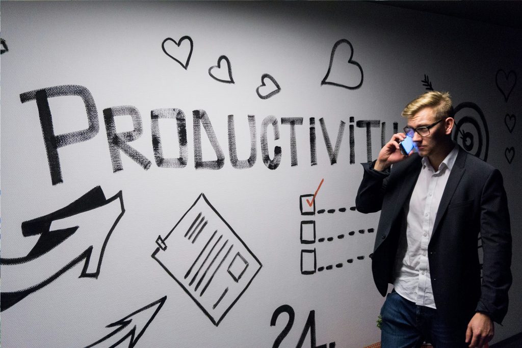 Top (Free) AI Productivity Assistants to Track and Improve Your Habits